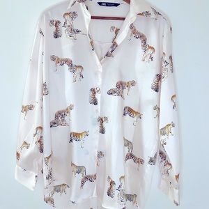 ZARA | Long Sleeve Polyester Tiger Blouse | White | SMALL